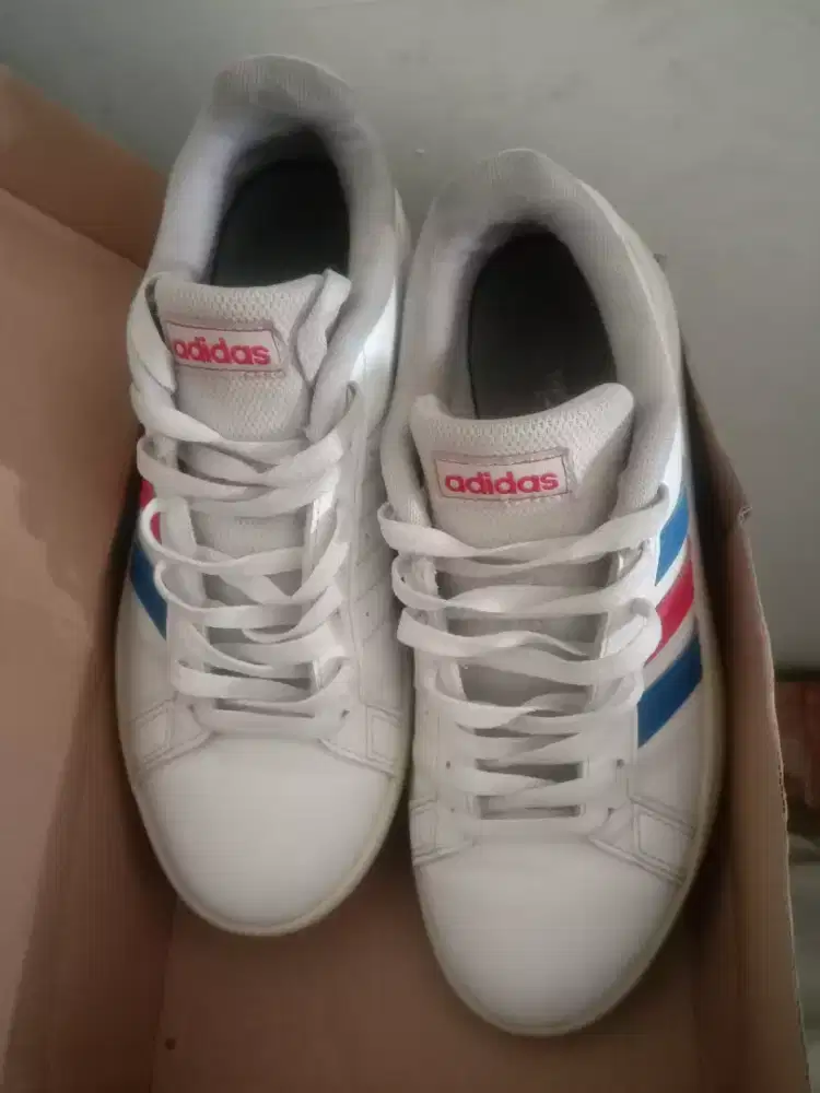 Sepatu Adidas ori second