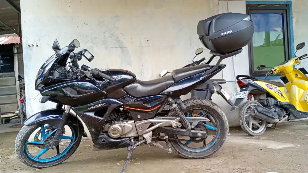 Bajaj Pulsar 220cc Tangan 1 km asli 31rb