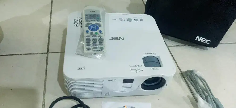 Mesin Proyektor  NEC VE280