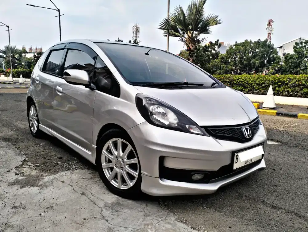 Honda Jazz RS At 2013 Honda jazz RS At 2014