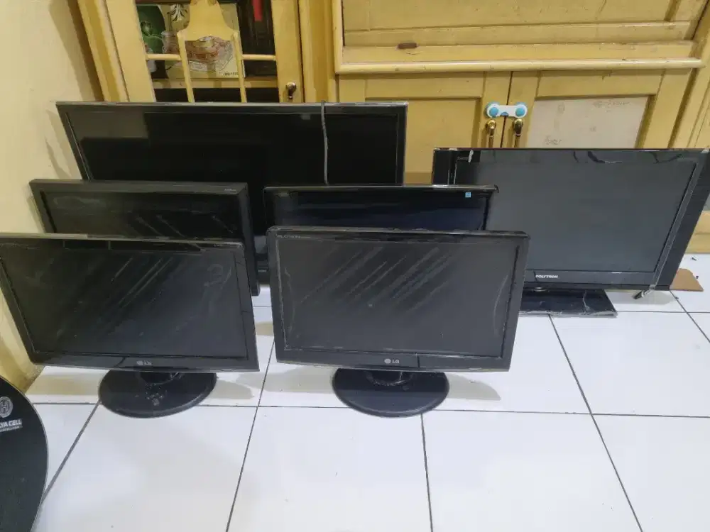 Rongsok TV dan Monitor LCD