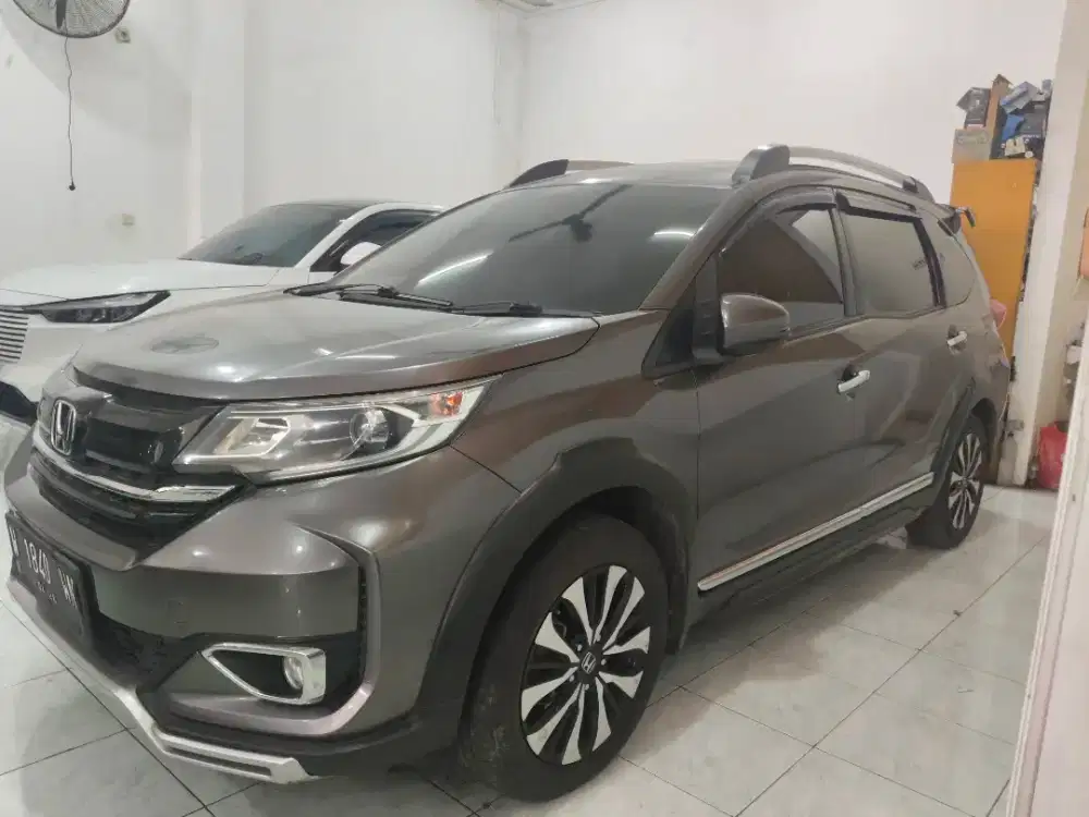 BRV PRESTIGE MATIC 2021 KM LOW