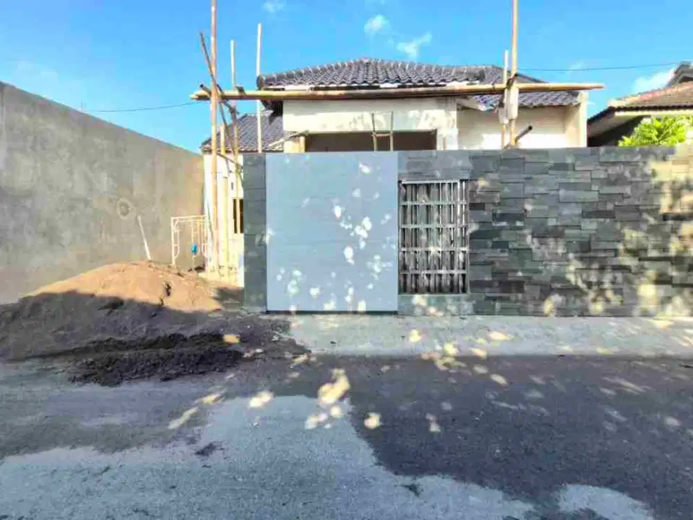 Rumah Baru Murah Proses Finishing Banyuanyar Dekat Pintu Tol Solo