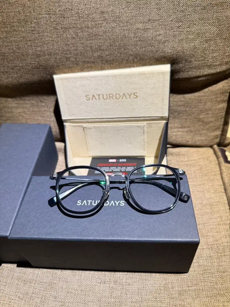 Frame Saturdays model “ UNO “ ( midnight oil gunmetal )