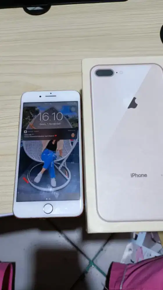 iPhone 8 plus 64GB Inter fullset alloperator