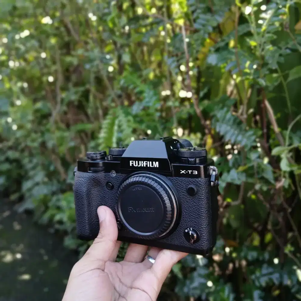 FUJIFILM X-T3 BLACK NOIR FULLSETBOX GOOD CONDITION