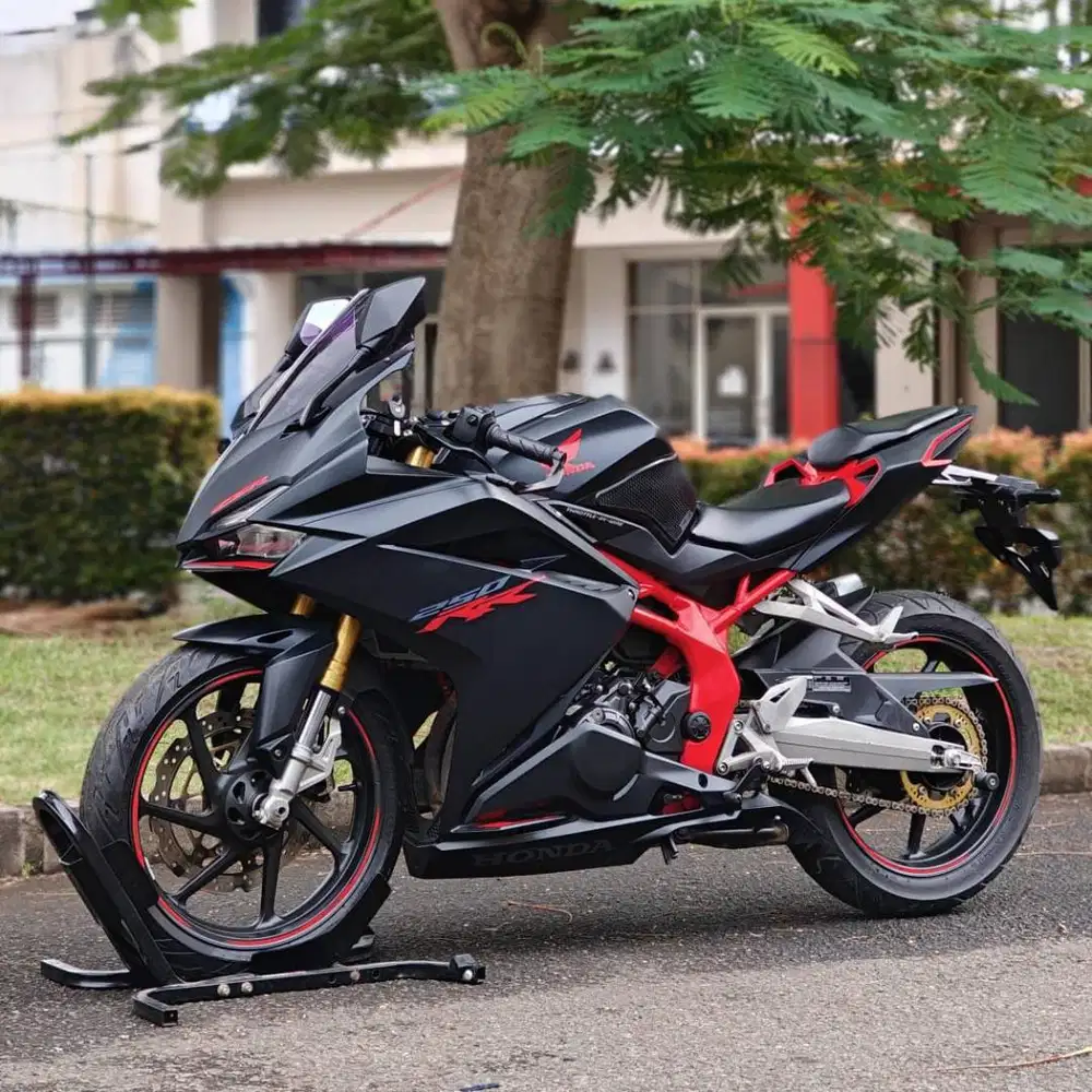 HONDA CBR250RR NON ABS 2020 HITAM KM RENDAH PAJAK PANJANG SIAP GASPOL