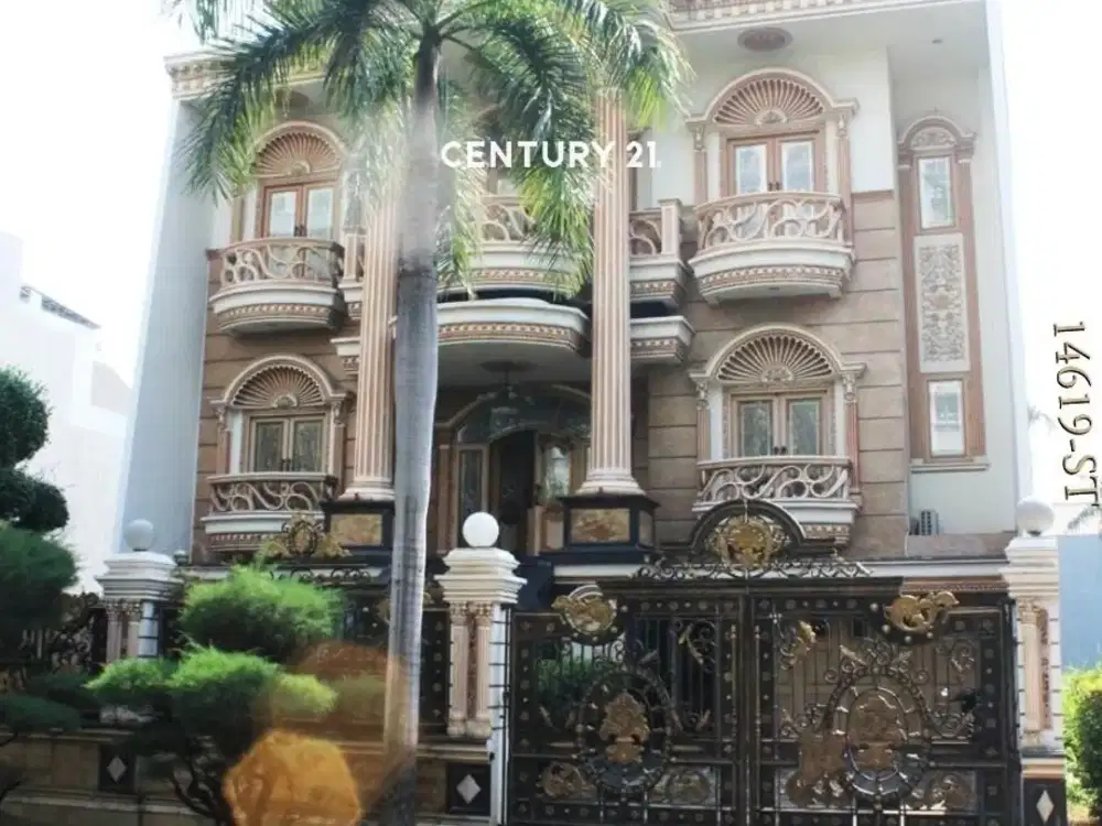 Dijual Rumah Mewah Dengan Lokasi Dekat Mall Di Kelapa Gading