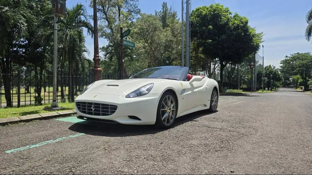 Ferrari California HS 30 2013 Bicolore