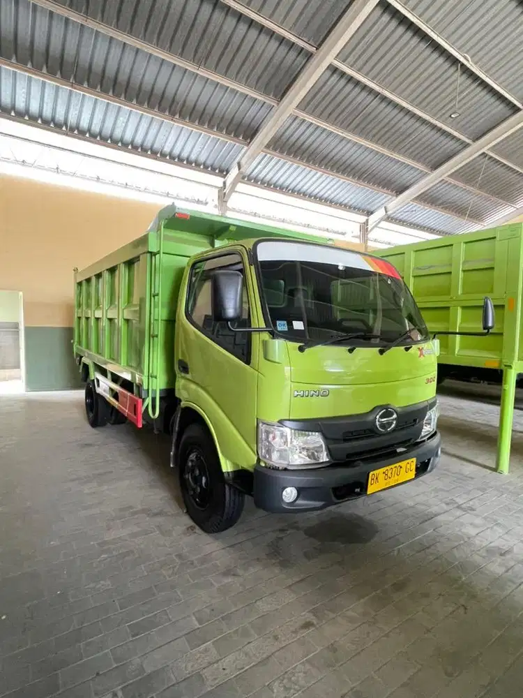 Dump Truk Hino Dutro 136HD Tahun 2023