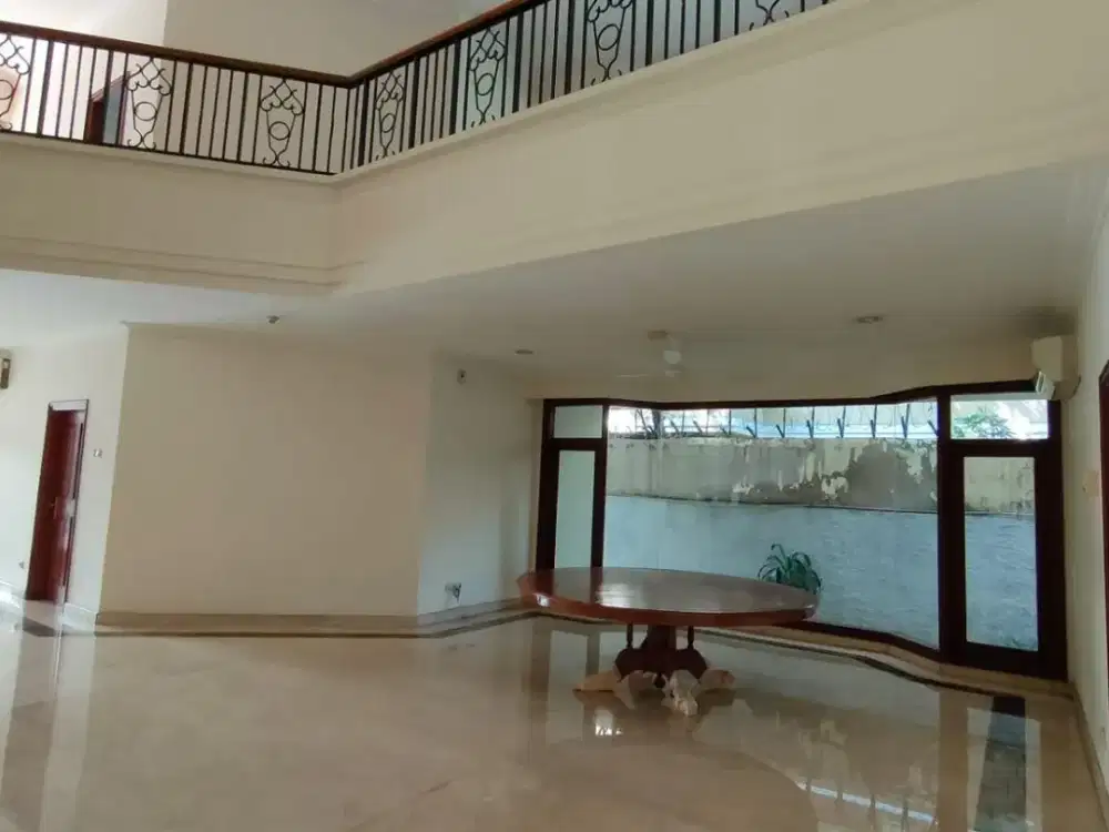 Rumah Mewah Furnished di Kemang Selatan, Jakarta Selatan – Private Pool & Siap Huni