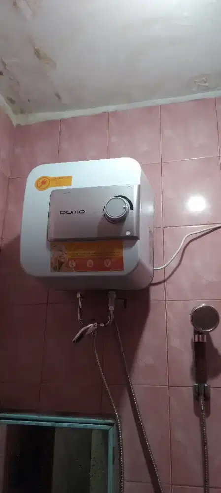 WATER HEATER LISTRIK - MANDI AIR HANGAT