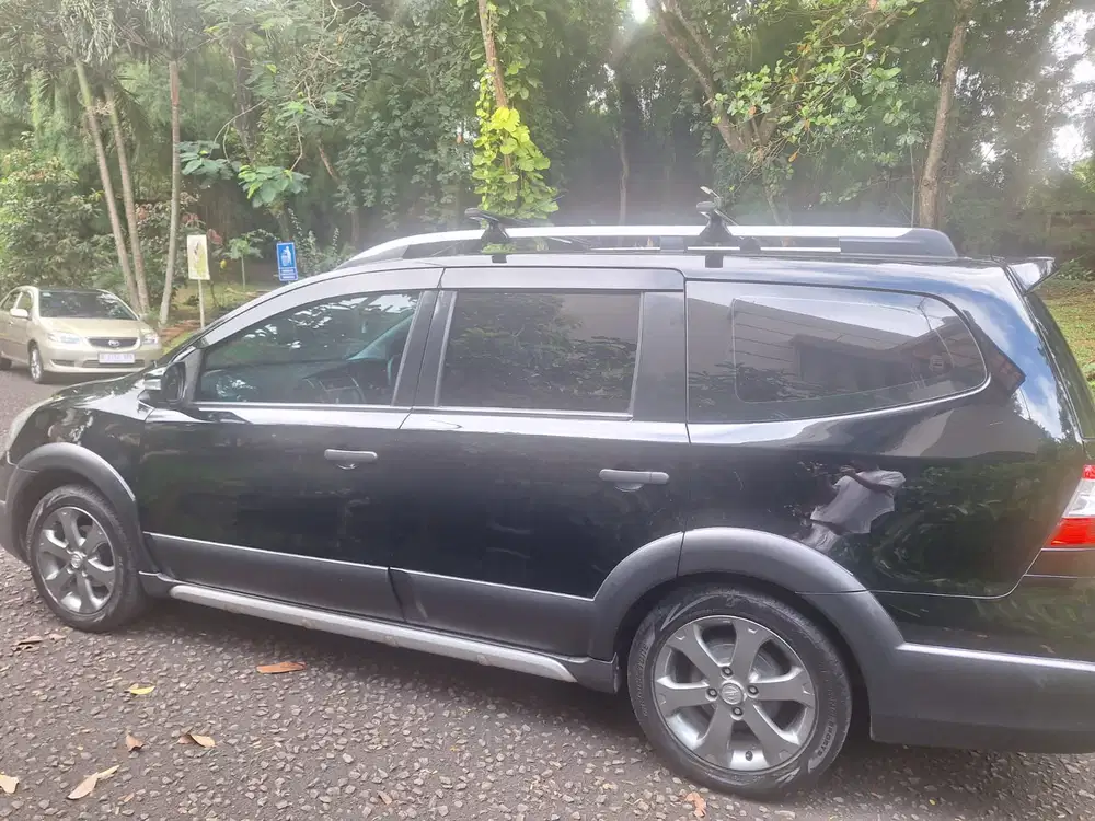 Nissan Grand livina 2013 Bensin