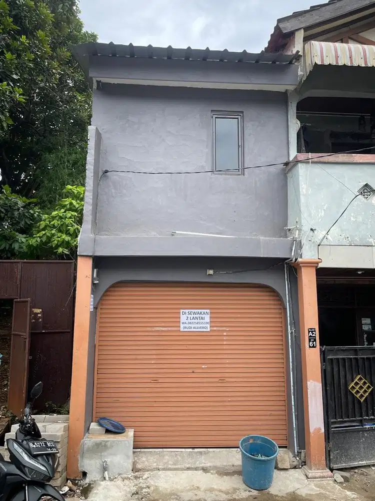 Disewakan/ dikontrakan rumah pinggir jalan