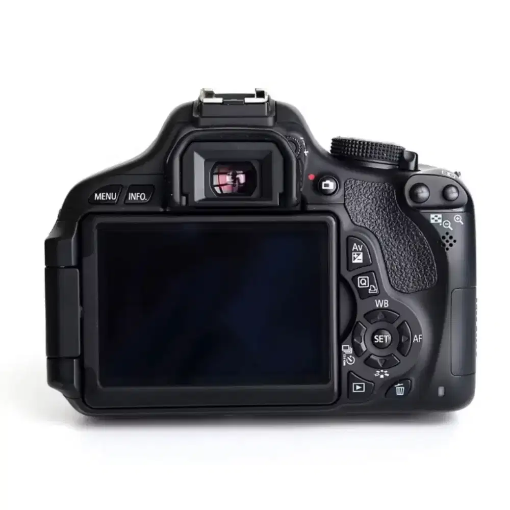 CAMERA CANON 600D JUAL CEPAT BU