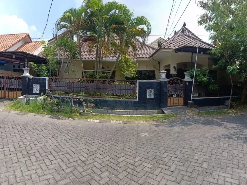 Dijual Rumah Babatan Pratama Strategis Siap Huni