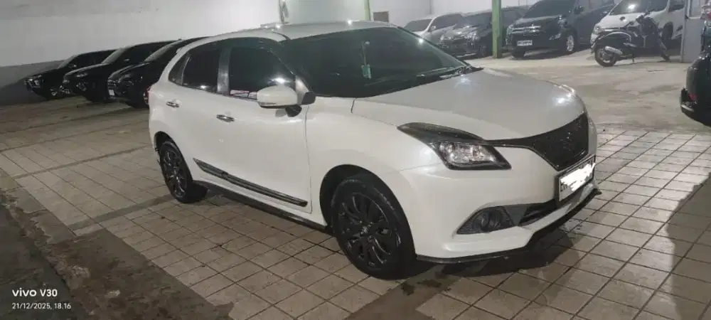 Suzuki Maruti Baleno Hatchback 2017 km rendah