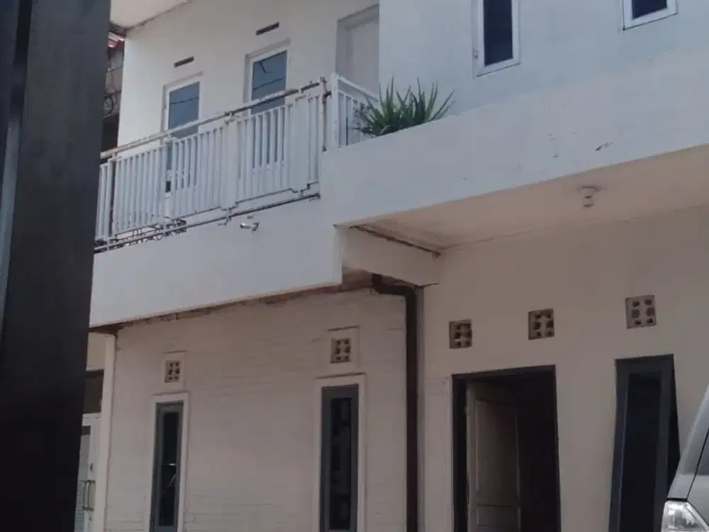 DIJUAL RUMAH KOSAN MURAH AKSES MASUK MOBIL DI CISARANTEN BANDUNG