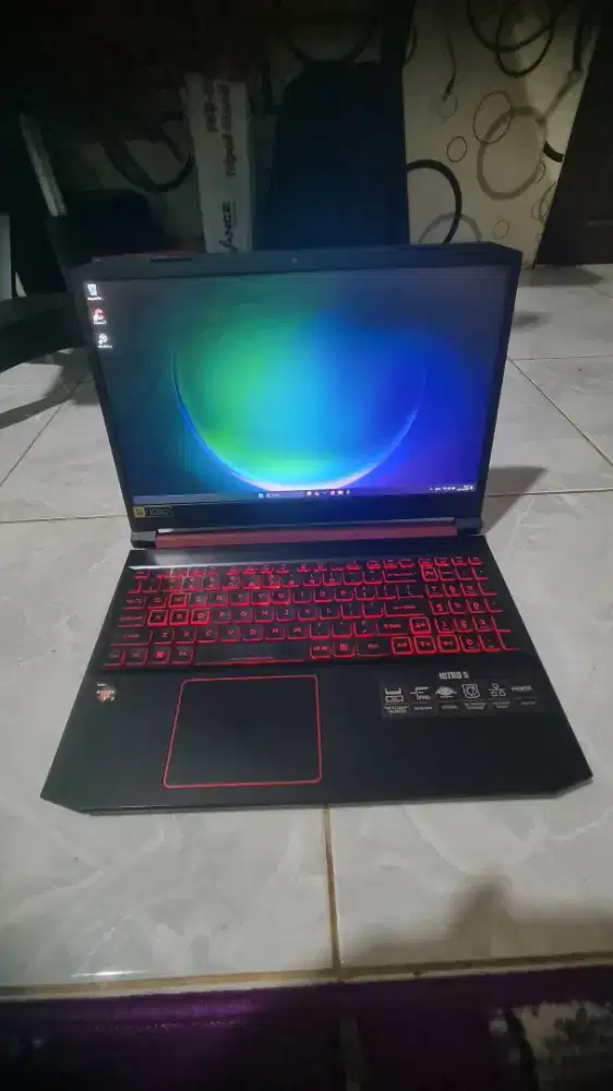 Acer Nitro 5 AMD RYZEN 5 FHD