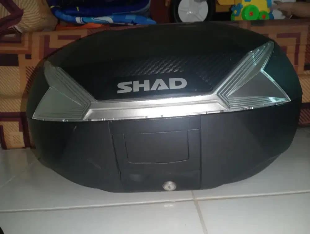 Di jual Box Merk Shad Sh47