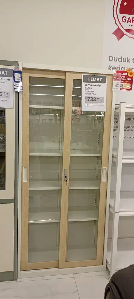 Lemari arsip kaca murah
