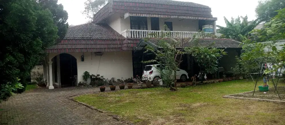 Rumah 2 Lantai SHM di Jatiwaringin Pondok Gede