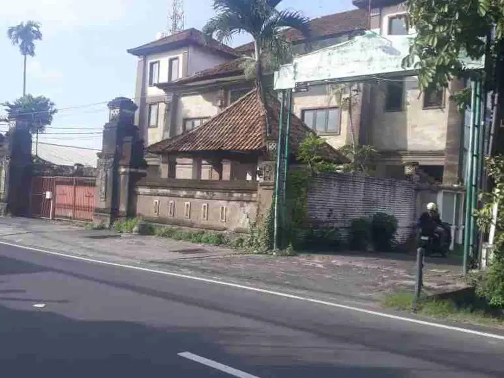 jual tanah 24 are dan bangunan 14 are lantai 3 di Pulau Moyo Denpasar