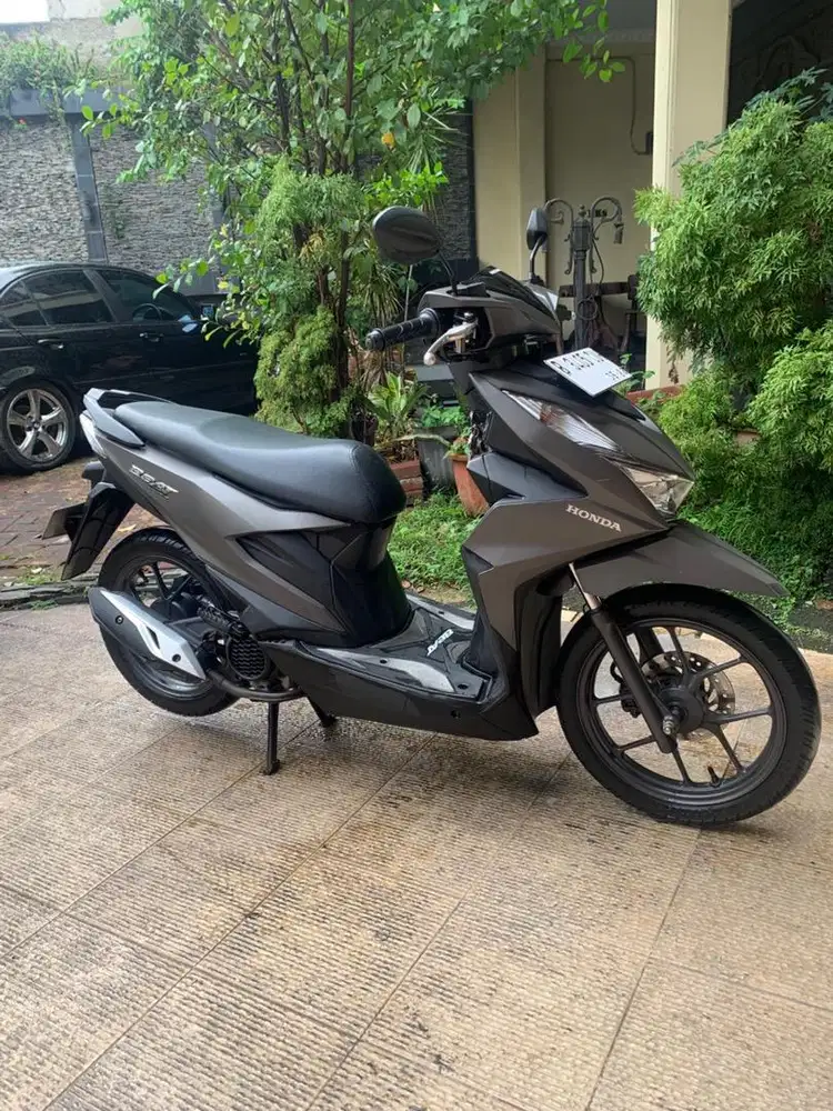 Honda Beat Deluxe Tangan 1