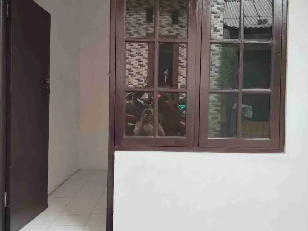 di jual kontrakkan satu pintu di Ciracas Jaktim