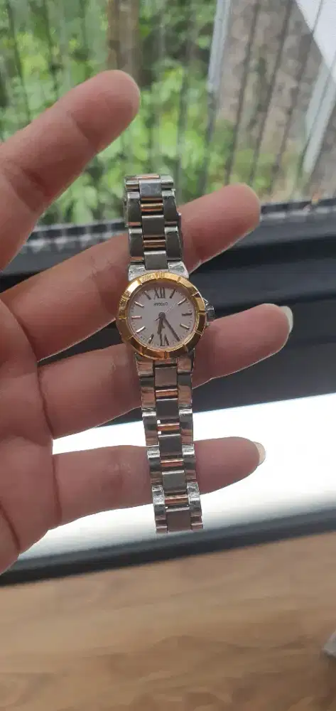 Jam tangan merk SEIKO