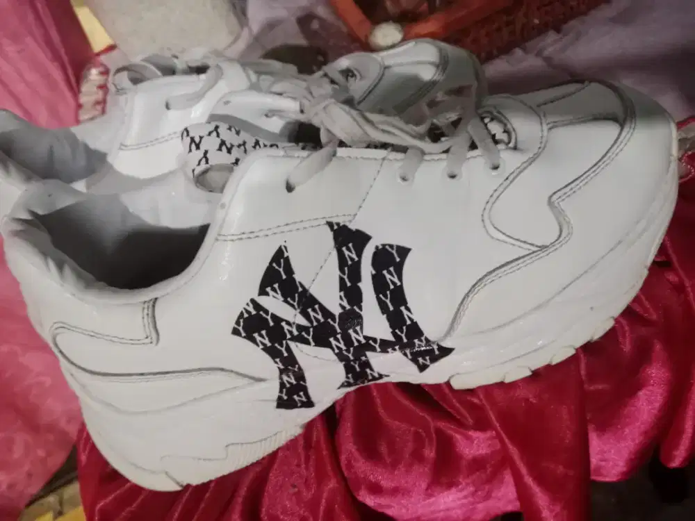 Sepatu mlb original ukuran 44