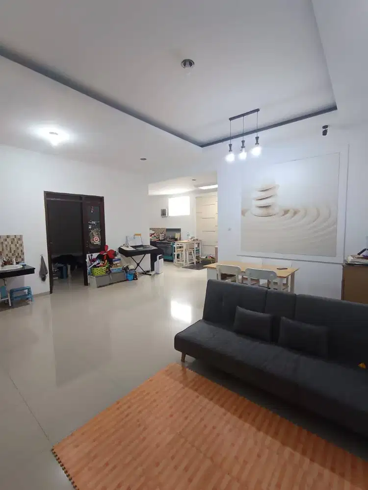 Rumah Taman Holis Indah 1 Bandung