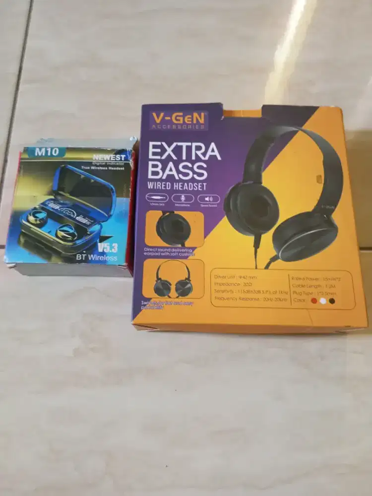 Headset bluetooth dan bass