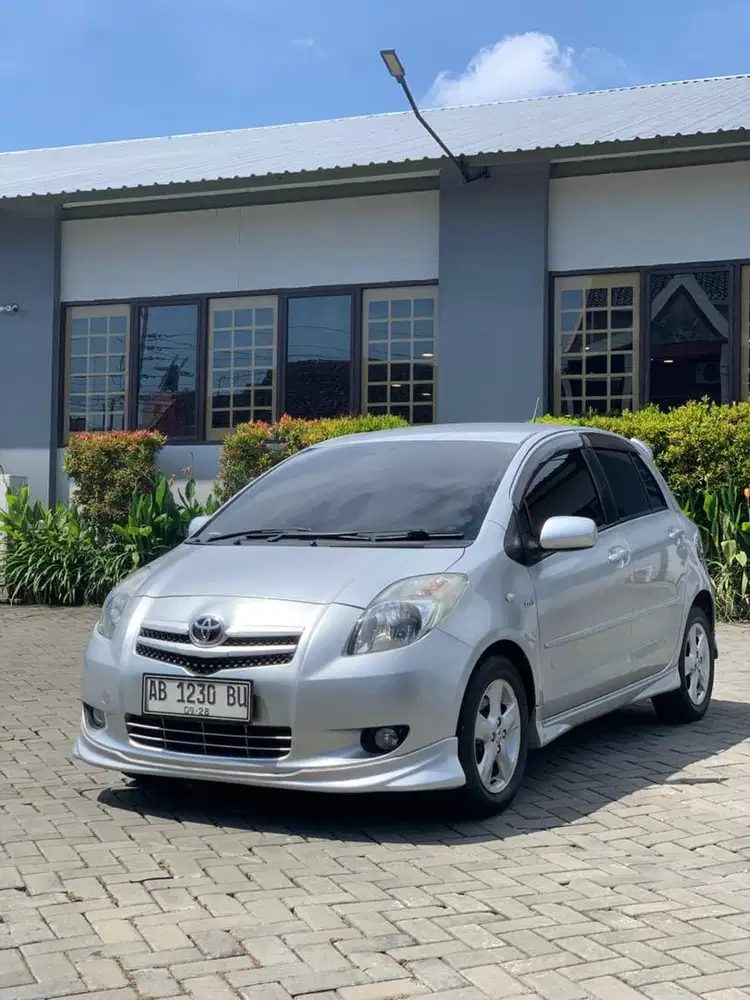 Toyota Yaris S Limited 2008 Matic AT Silver Garansi Jazz Swift