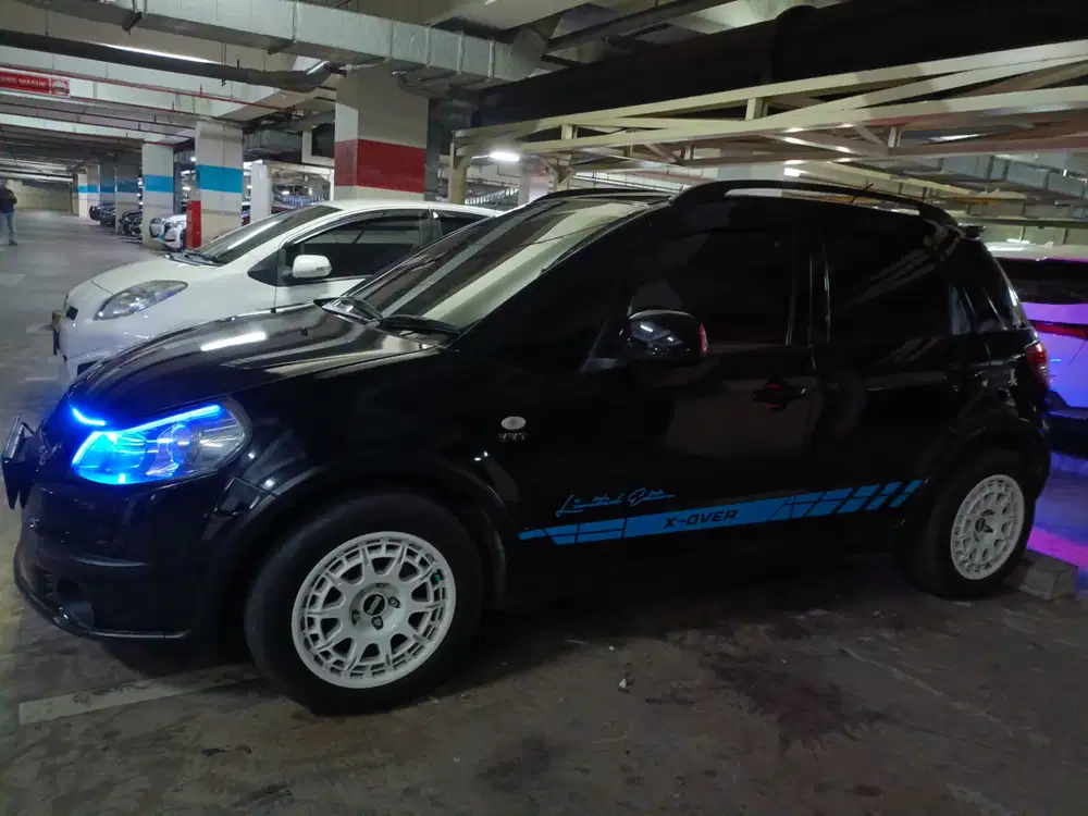 Suzuki SX4 2011 Bensin