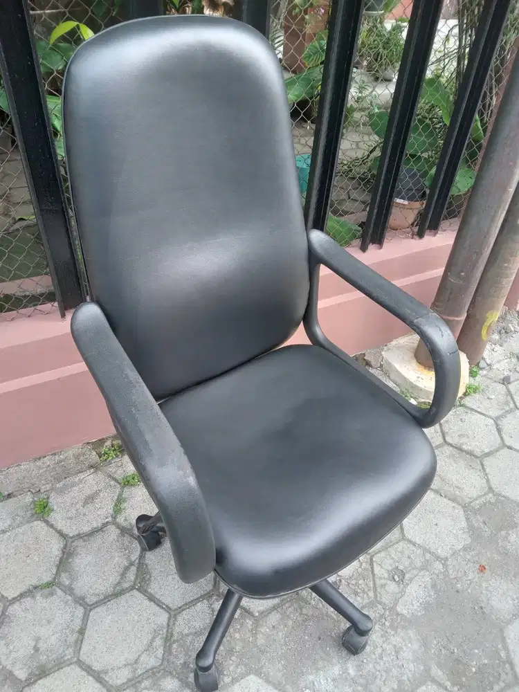 kursi kantor manaher  non hidrolik murah