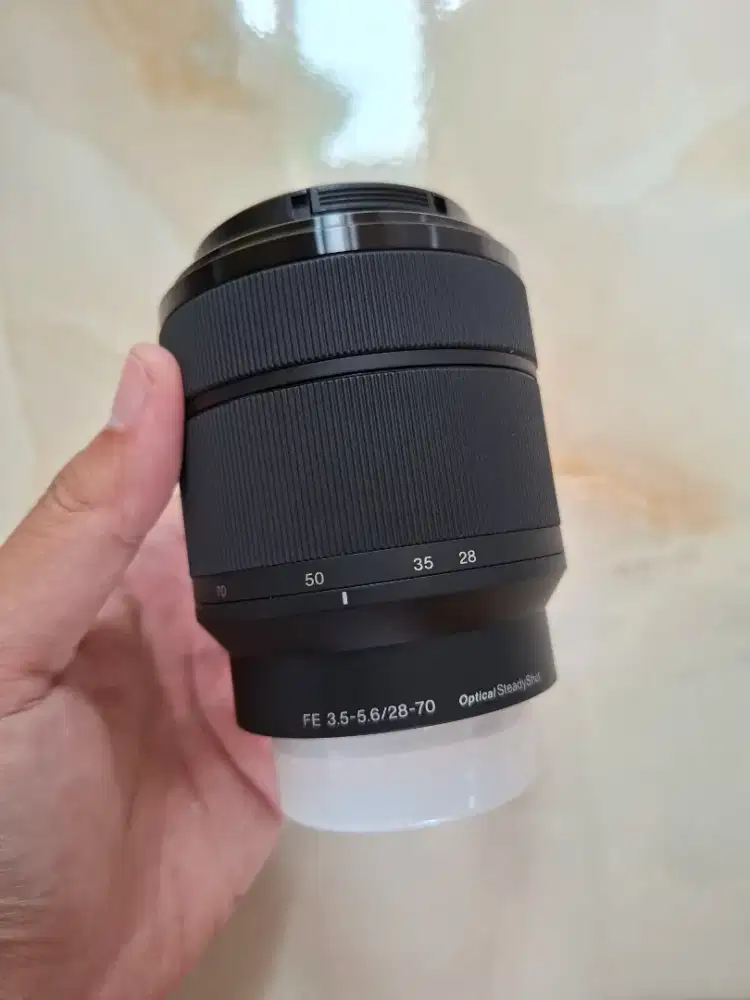 Lensa Sony 28-70mm mulus like new copotan sony A7 IV kit full frame