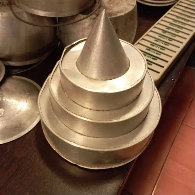 Loyang Cetakan Tumpeng