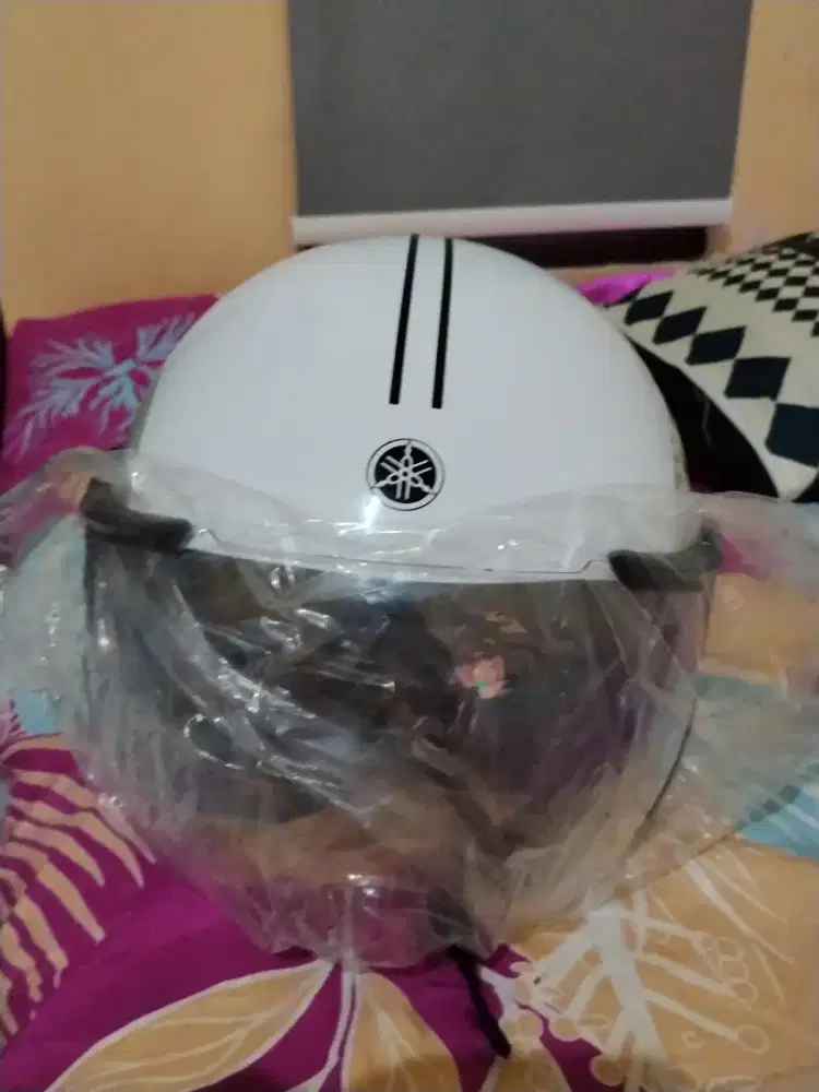 helm fazzio putih baru