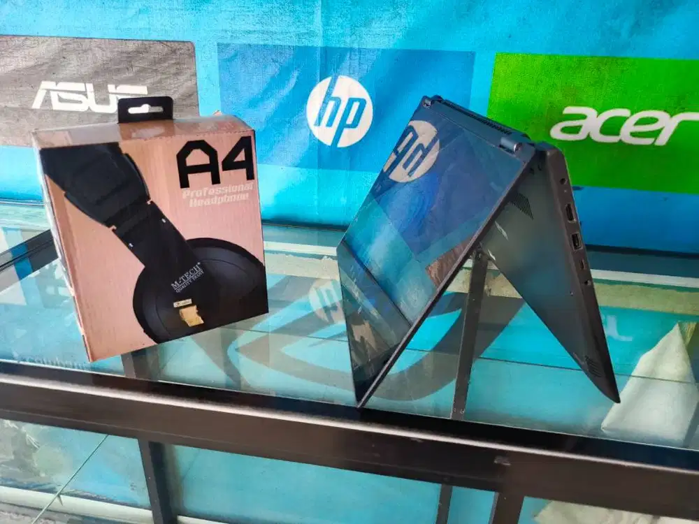 Lenovo Yoga Layar sentuh  Kiboard backlite Spek I5-gen 8 VGA 940MX