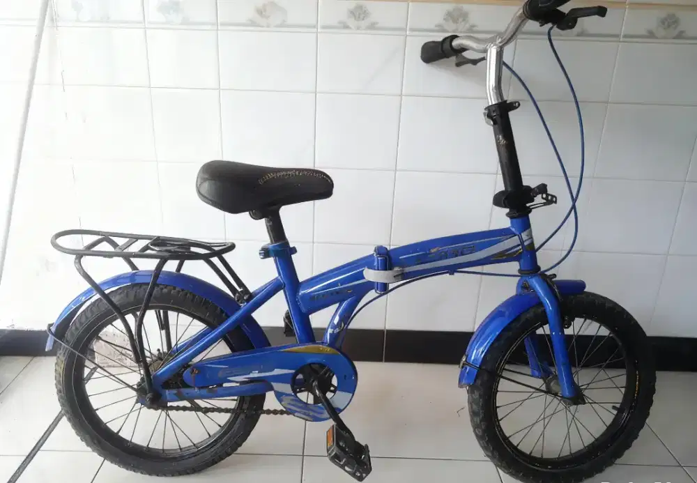 Sepeda lipat ukuran 16