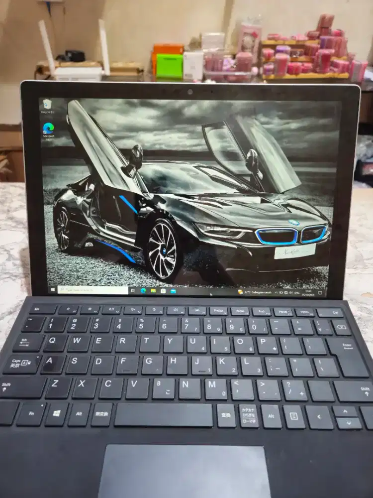 Langka Tablet PC Sultan Microsoft Surface Pro 5 Versi SimCard