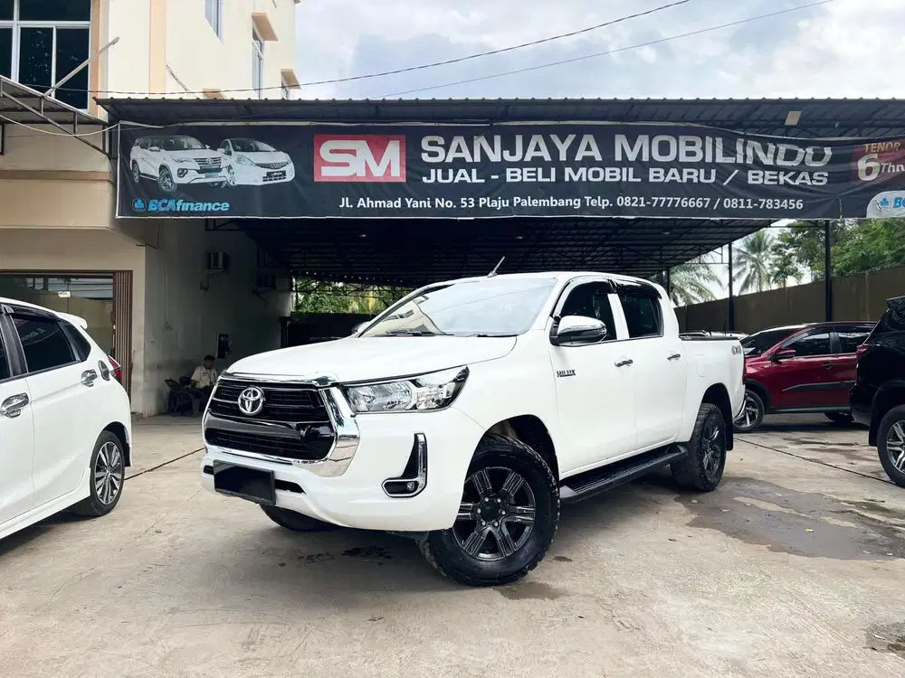 Toyota Hilux G DC 4x4 M/T 2022/2023