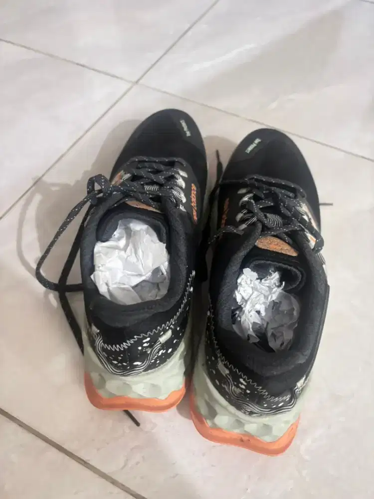 Sepatu Trail Running Wanita Merk NB