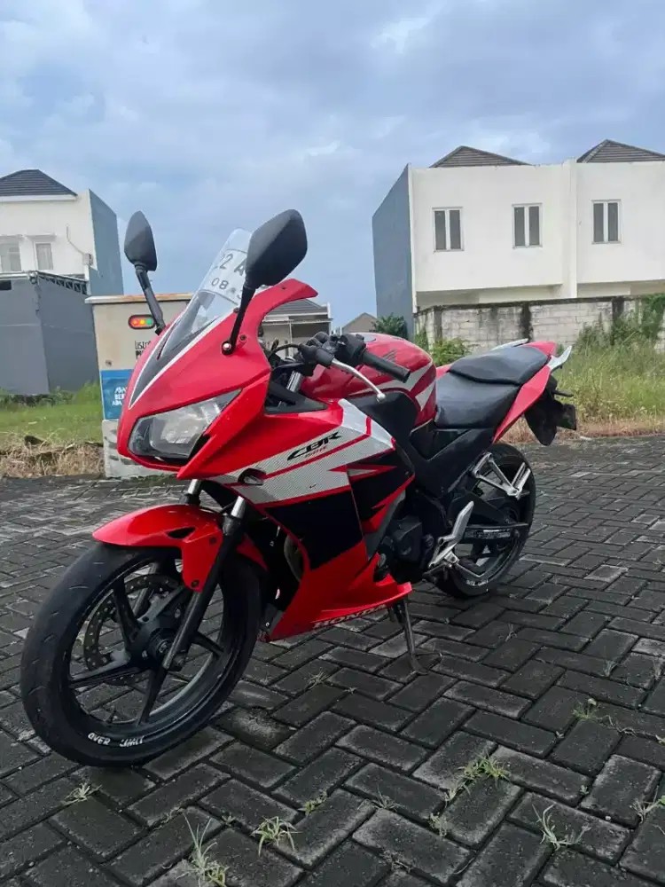 CBR 150R tahun 2015