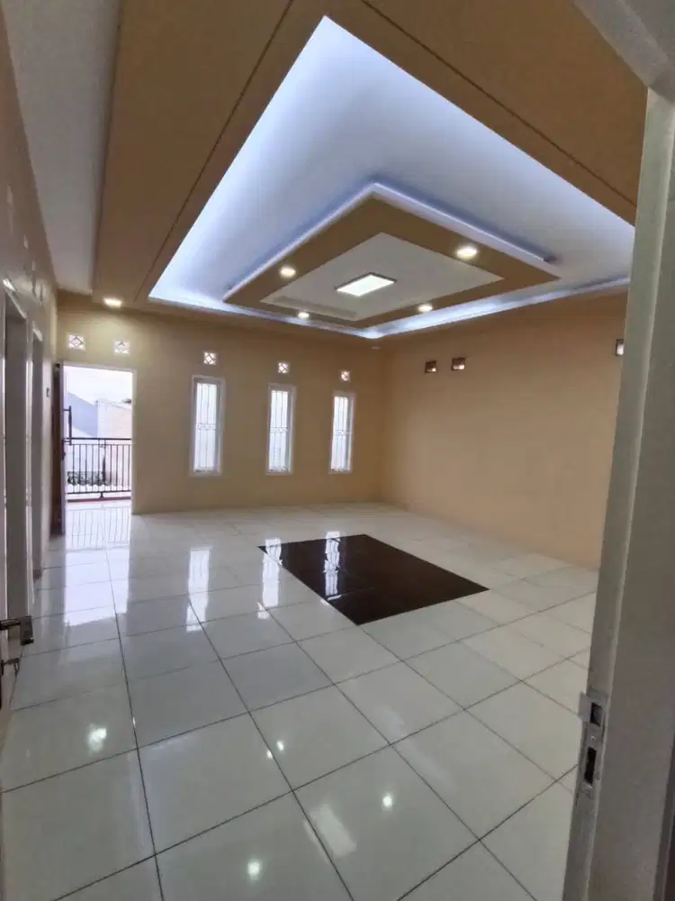 Rumah Cantik 2 Lantai Cibaligo Cihanjuang bandung Strategis Siap Huni