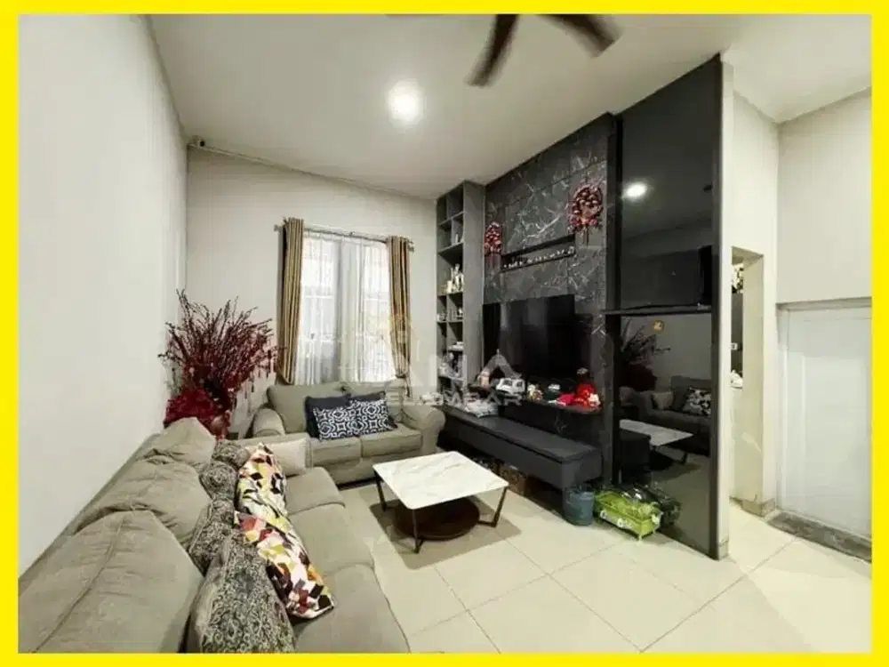 ANA RUMAH SEMIFURNISHED UK 6.5X20M DI JELAMBAR