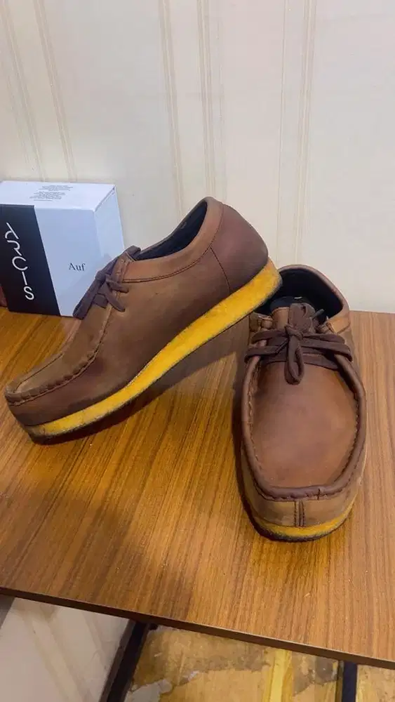 Sepatu Homemade modelan clarks wallabee