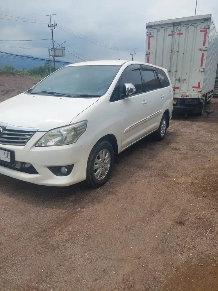 Toyota Kijang Innova 2011 Diesel