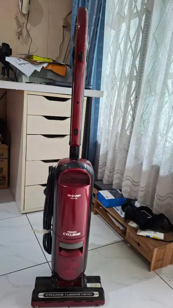 Dijual Vaccum cleaner Sharp